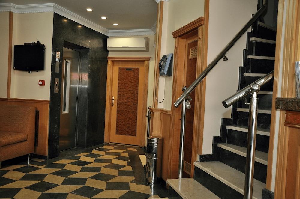 Grand Papirus Hotel Istanbul Exterior photo