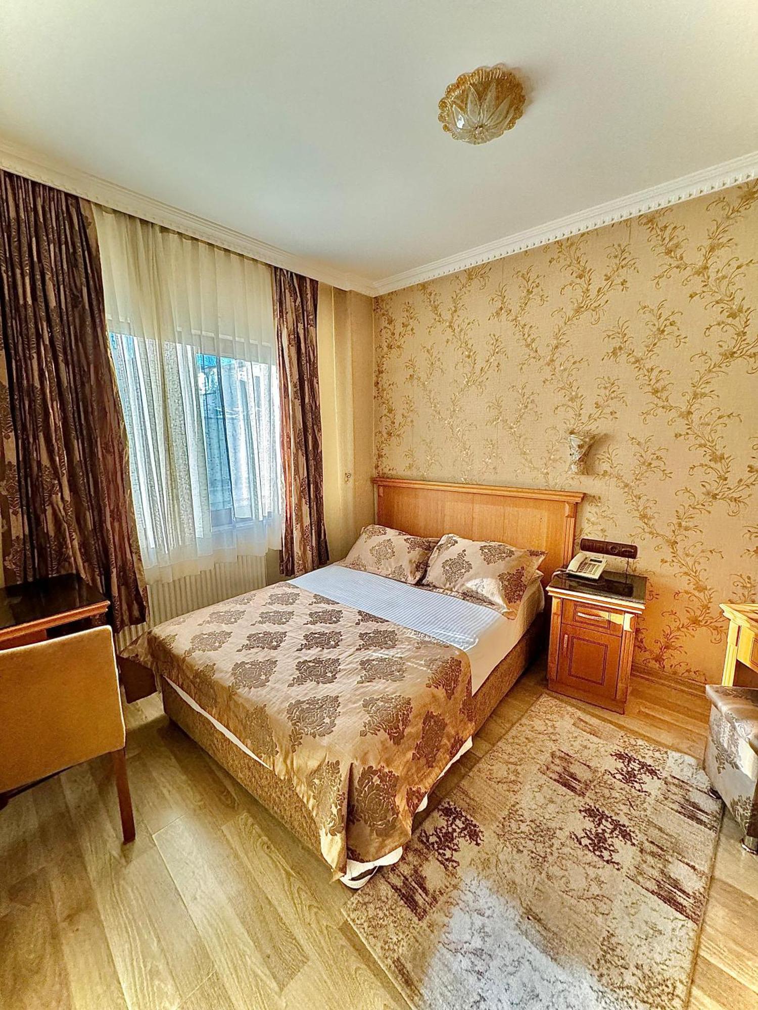 Grand Papirus Hotel Istanbul Exterior photo